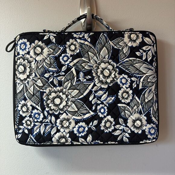 Vera Bradley Snow Lotus Tablet Organizer - Picture 2 of 7